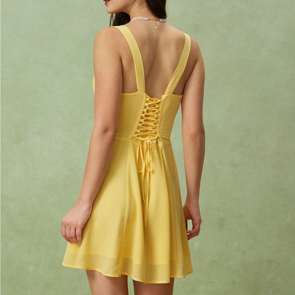 Rihoas Yellow Square Neck Ruched Mini Dress - Picture 4 of 5